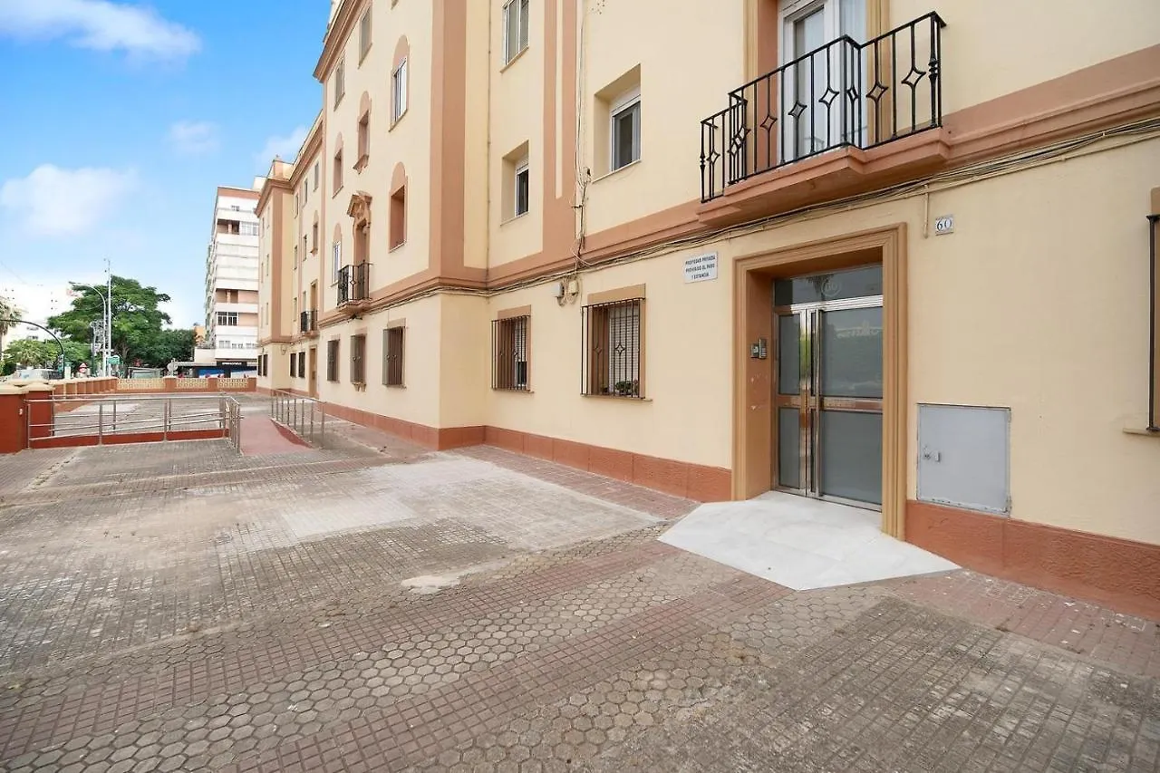 Grand Beachside Apartment - Cadiz