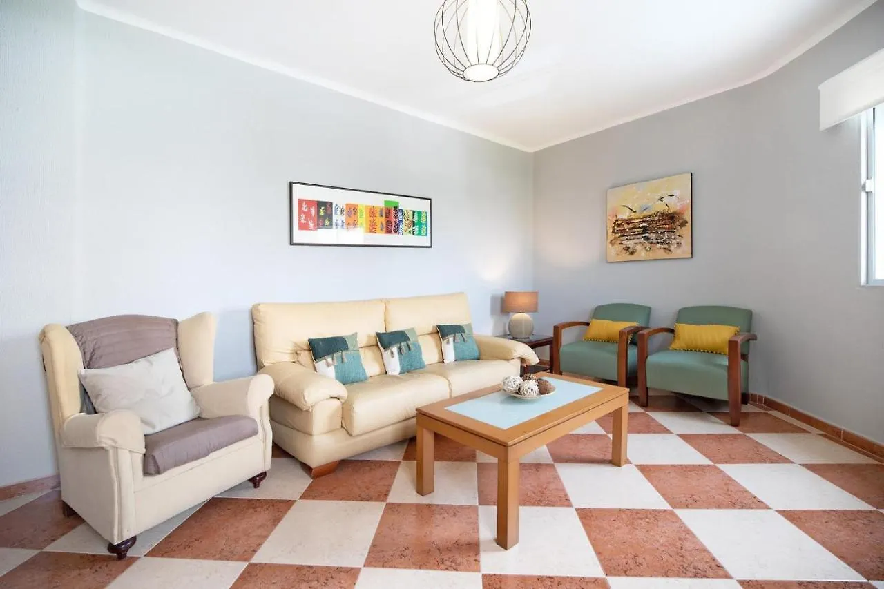 Grand Beachside Apartment - Cadiz