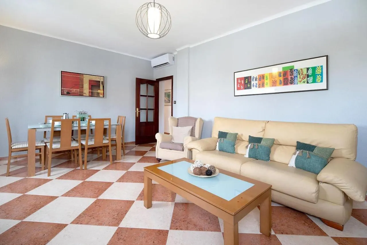 Grand Beachside Apartment - Cadiz 0*,  Spain