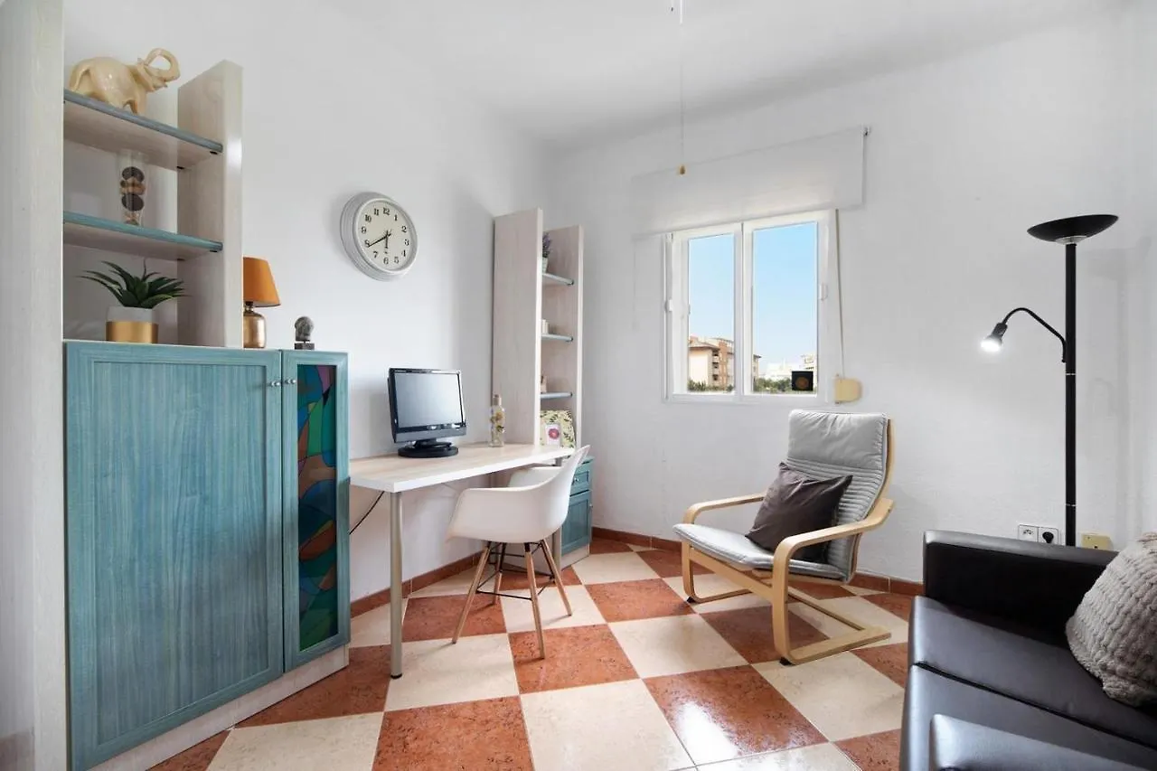 Grand Beachside Apartment - Cadiz Spain
