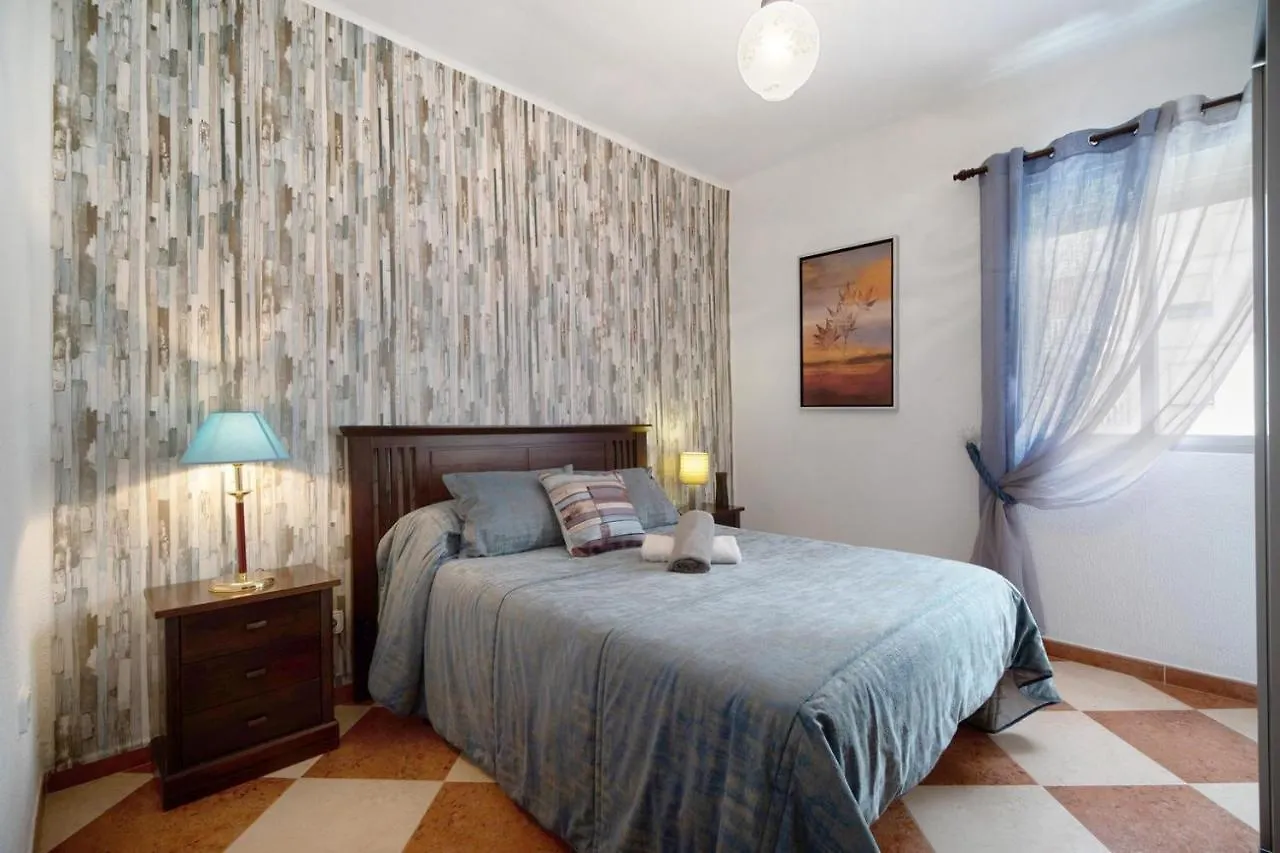 Grand Beachside Apartment - Cadiz