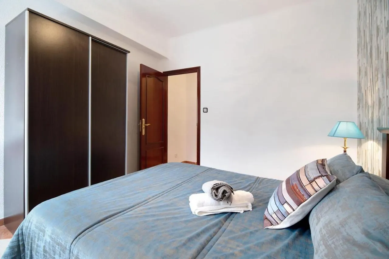 Grand Beachside Apartment - Cadiz Spain