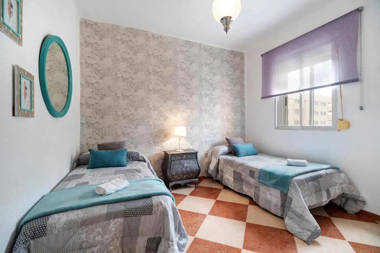 Grand Beachside Apartment - Cadiz Spain